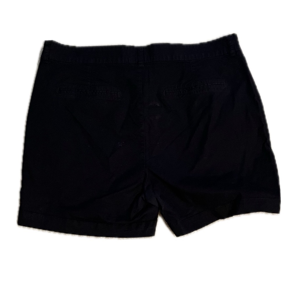 Old Navy Women’s Everyday Black Shorts | High Rise | Size 16 - Picture 2 of 4